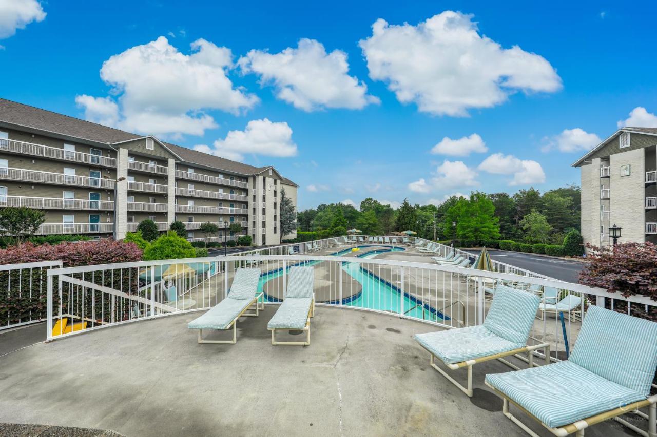 Appartamento Smoky Mtn Escape Whispering Pines 351 Pigeon Forge Esterno foto