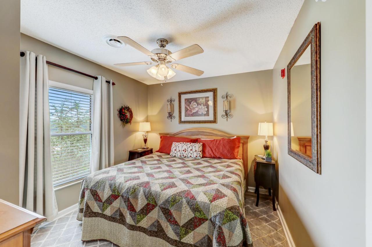 Appartamento Smoky Mtn Escape Whispering Pines 351 Pigeon Forge Esterno foto